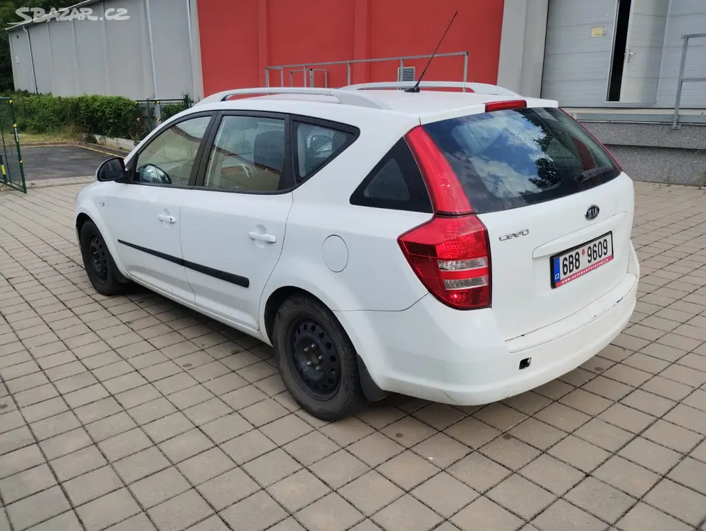 Osobní automobil Kia Ceed, reg. zn. 6B8960